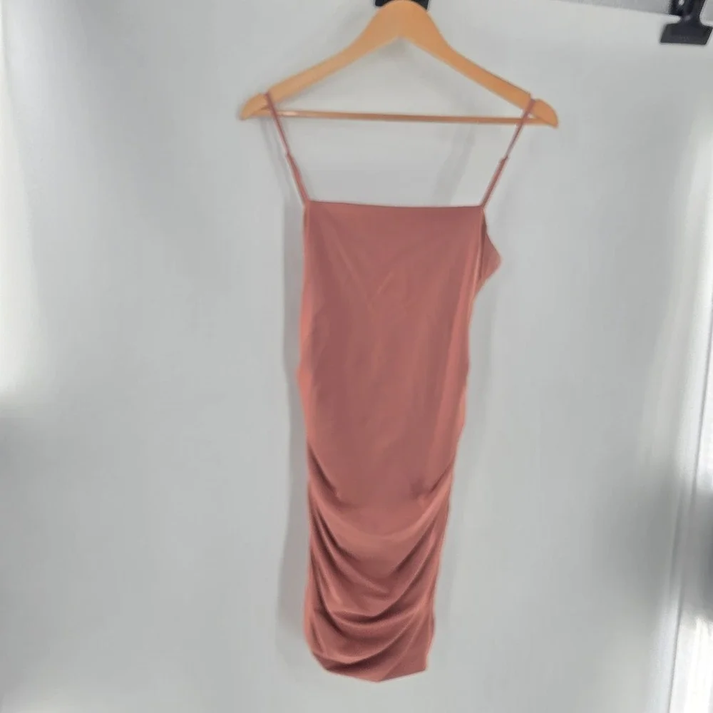 Tiger mist Dress Womens Medium dusty Rose Ruched Cut Out Adjustable - Picture 6 of 7